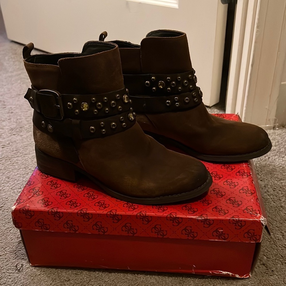 Guess cowboy boots